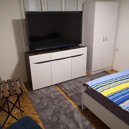 White Night * スコピエ