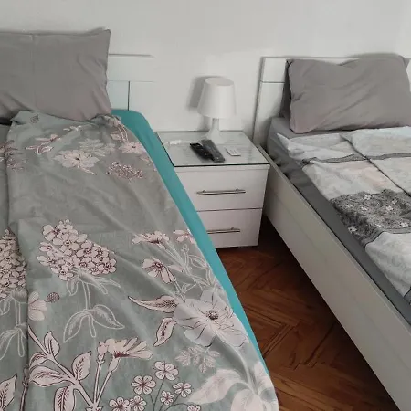 White Night 斯科普里