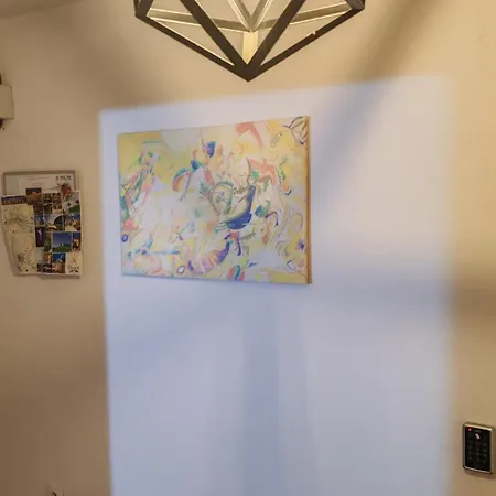 White Night ゲストハウス スコピエ