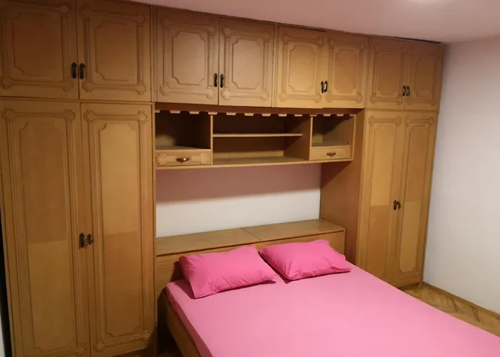 Guest house White Night Skopje