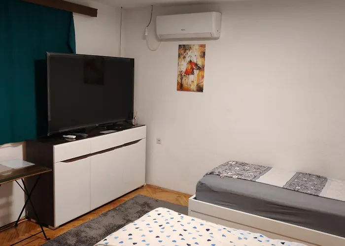 White Night Guest house