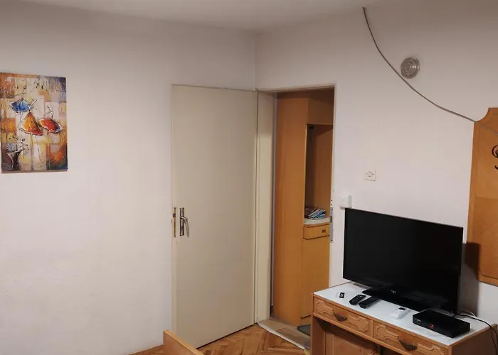 White Night Скопье